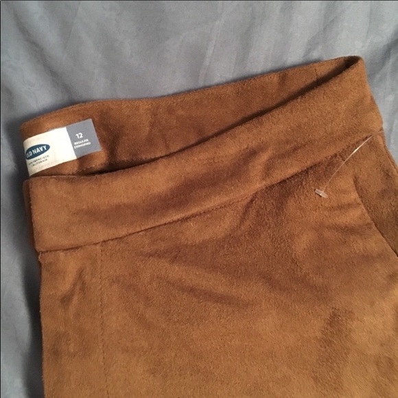 Old Navy Faux Suede Gaucho Pants - NWOT - Picture 5 of 6